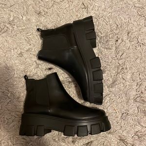 Forever 21 Lug boots